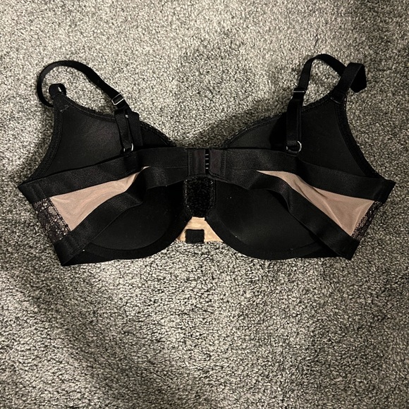 Victoria’s Secret Very Sexy Push-Up Bra - Picture 2 of 6
